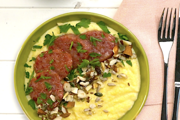 Cotechino italiano con polenta de pan