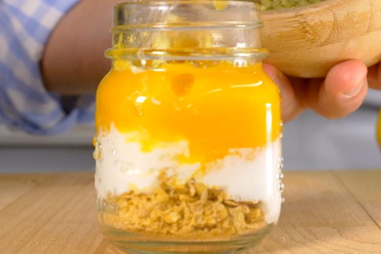 Mango sobrante, ricotta y pistachos