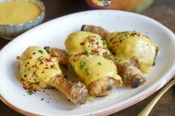 Pollo con salsa de mango que empiece a madurar
