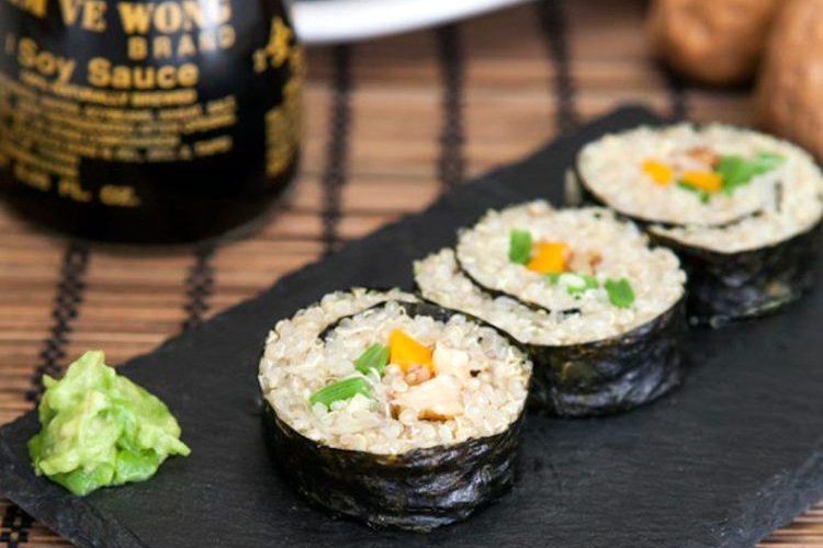 Maki de quinoa con nueces