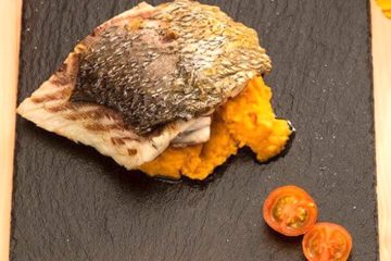Pescado con puré de boniatos sobrantes