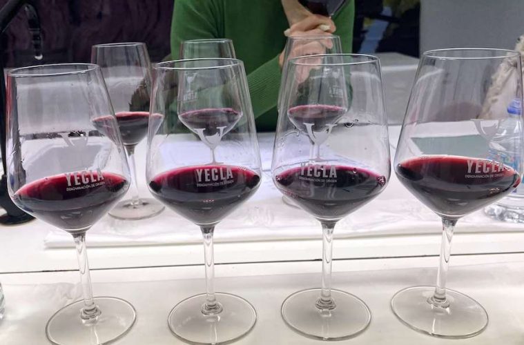 La cosecha 2024 de los vinos de Yecla, calificada como Muy Buena