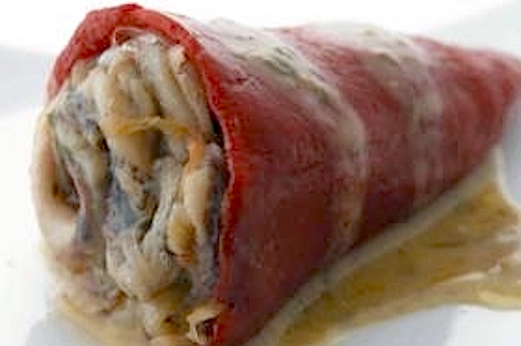 Piquillos rellenos de boquerones en vinagre