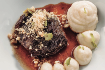 Capricho de cerdo estofado en vino tinto