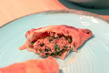 Empanadillas de carne con pak choi