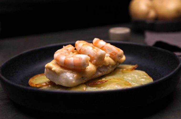 Merluza gratinada con gambas (Foto: Teka)