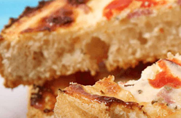 Pizza de pan duro