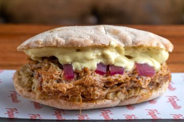 Comienza la Ruta del Paquito, bocadillo de carne de cordero