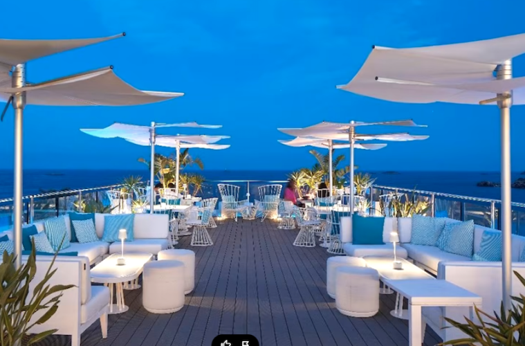 Las previsiones de los hosteleros de cara a la campaña de verano (Foto Sky Bar Hotel MIM Ibiza)