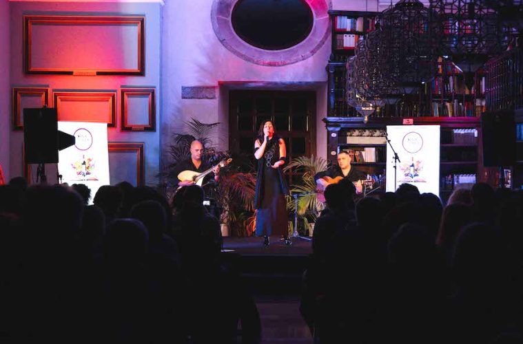 Cangas del Narcea acoge el festival cultural Viña y Obra, arte, ciencia y vino