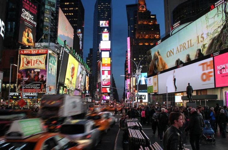 Ciudades en las que es más barato y más caro un vino, cerveza, comida o café