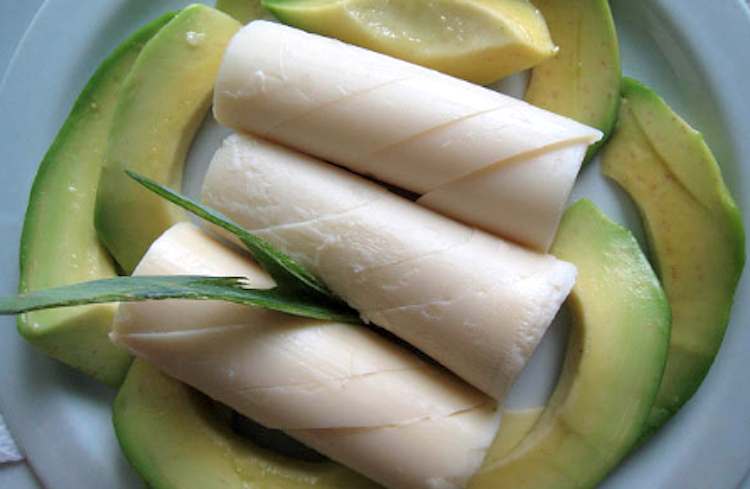 Ensalada de aguacate y palmitos