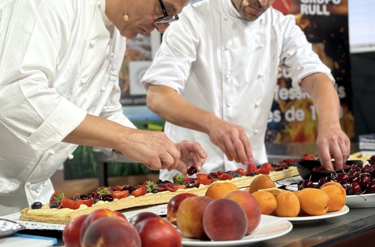 Fruta de temporada como ingrediente estrella de la pastelería de verano