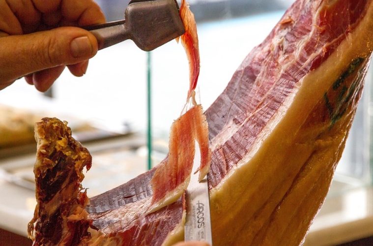 Los mejores jamones del año, premio Alimentos de España 2025
