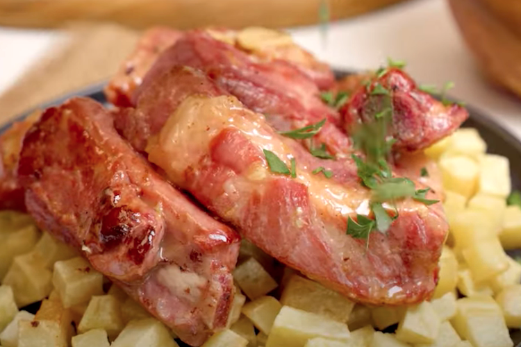 Costillas al ajillo