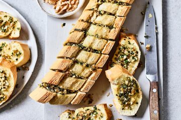 Pan de ajo y nueces