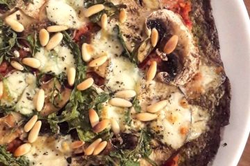 Pizza con masa de brócoli sobrante