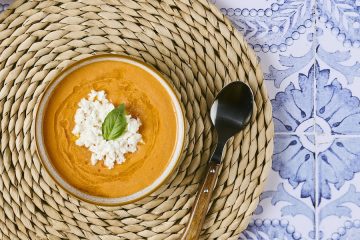 Salmorejo con queso fresco
