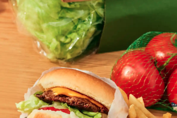 Cada vez más hacemos la compra sin movernos de casa (Foto Uber Eats)