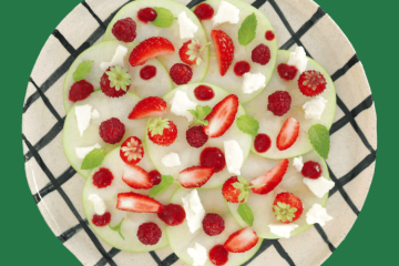 Carpaccio de manzana madura con queso feta