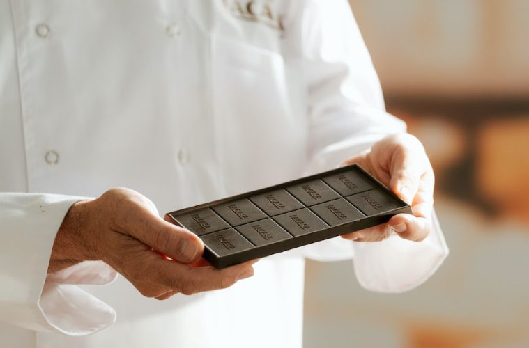 La primera tableta de chocolate con cacao cultivado en España