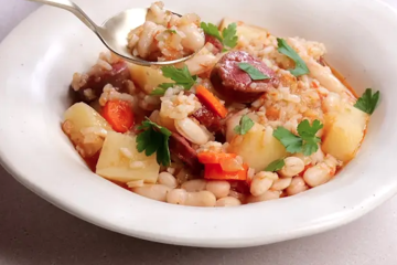 Arroz con alubias y chorizo