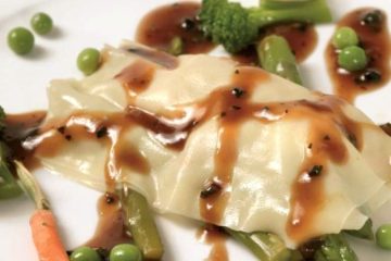 Canelones de ternasco con salsa de trufa