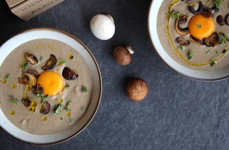 Crema de champiñones con huevo