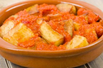 Iniciativa para que la RAE reconozca la palabra ‘brava’ como salsa (Foto: Choví)