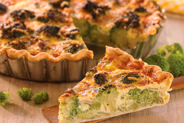 Tarta salada de brócoli ya cocinado sobrante