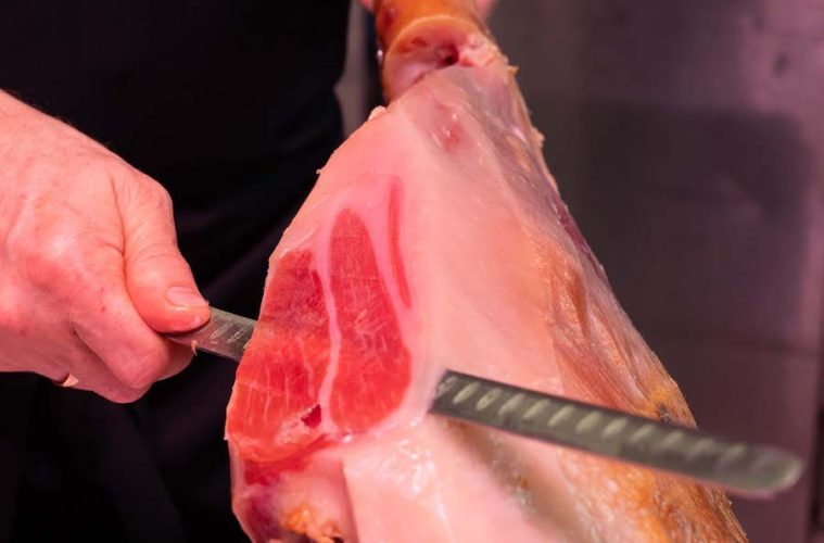 Claves para comprar y mantener un jamón en casa estas navidades Foto Museo del Jamón
