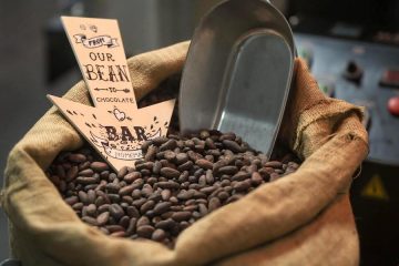El precio mundial del cacao baja