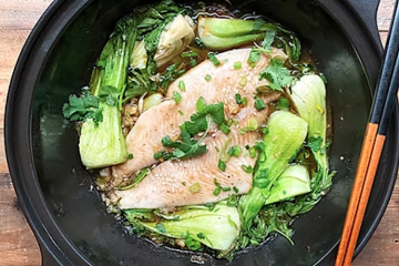 Lenguado con jengibre, cebolleta y pak choy