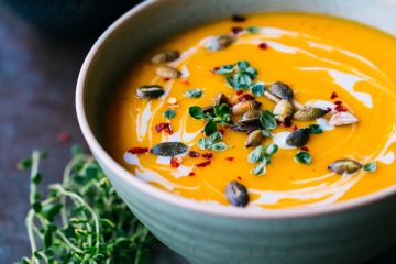 Sopa cremosa de zanahoria y tahini