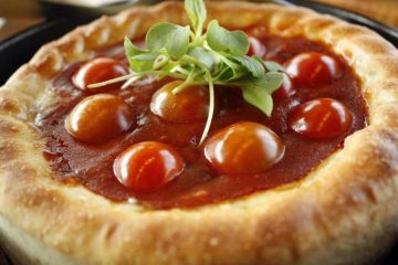 Tarta salada de tomates maduros y queso