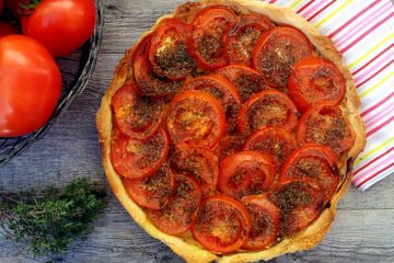 Tartaleta mediterránea de tomate y hierbas provenzales
