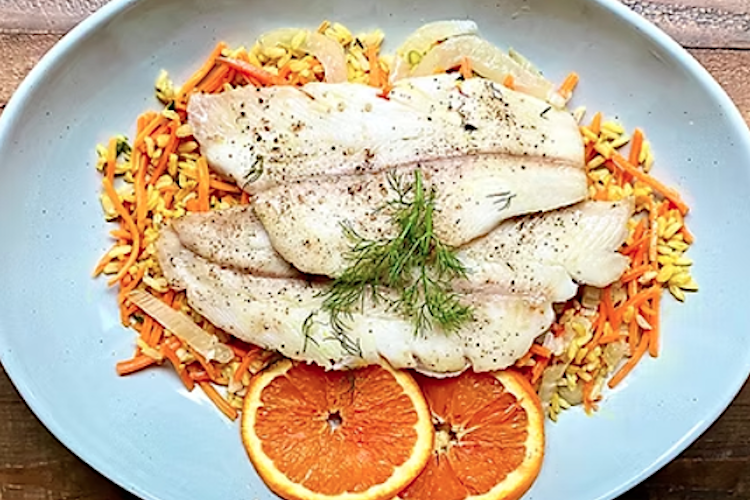 Lenguado en papillote con verduras y arroz pilaf