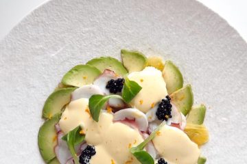 Carpaccio de pulpo y aguacate con mayonesa de naranja
