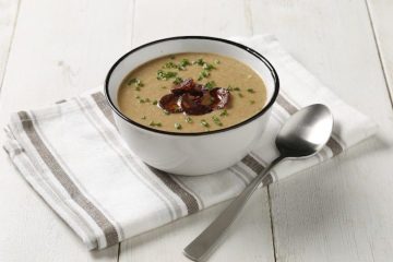 Crema de lentejas con chorizo olvidado por la cocina