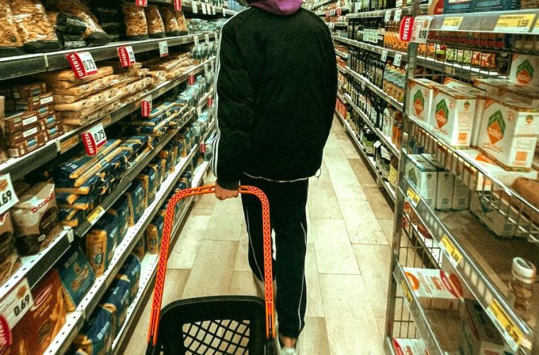 La marca de distribuidor supone ya casi el 60% de las unidades de gran consumo vendidas en España
