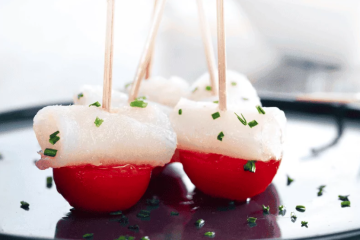 Pinchitos de tomates cherry con bacalao ahumado