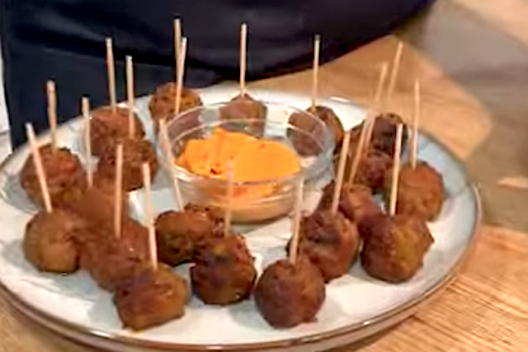 Minialbóndigas con salsa gaucha