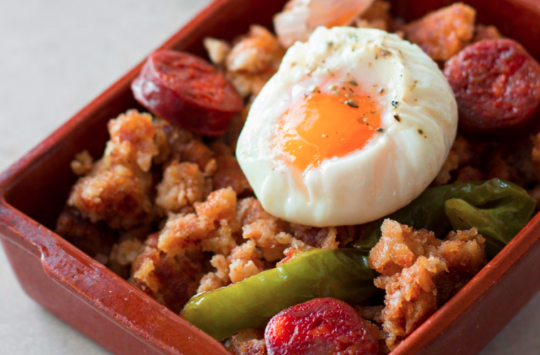 Migas con chorizo sobrante
