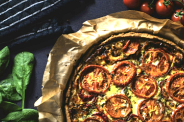 Quiche de espinacas, tomate seco y queso feta