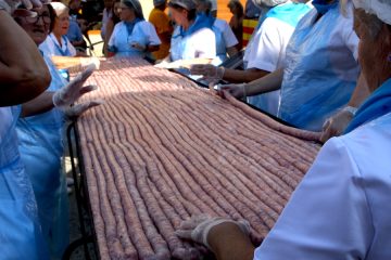 Graus, preparado para asar la longaniza más larga del mundo