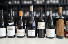 Ocho vinos que alcanzan la máxima puntuación, 100 puntos, en la Guía Peñín