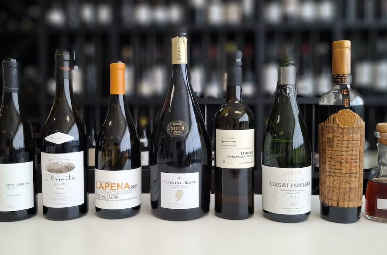 Ocho vinos que alcanzan la máxima puntuación, 100 puntos, en la Guía Peñín