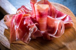 Se reanuda, por sentencia, la tramitación de registro de la IGP Jamón Serrano (Foto Anice)