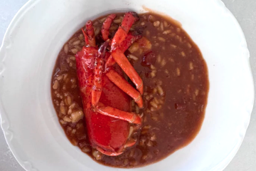 Arroz caldoso de bogavante y marisco