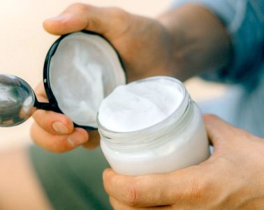 Así se fabrica un producto: el yogur griego